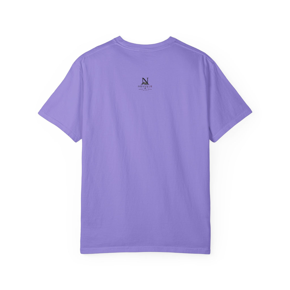 Novique Yacht T-Shirt — Vintage Mountain Crest Graphic Tee