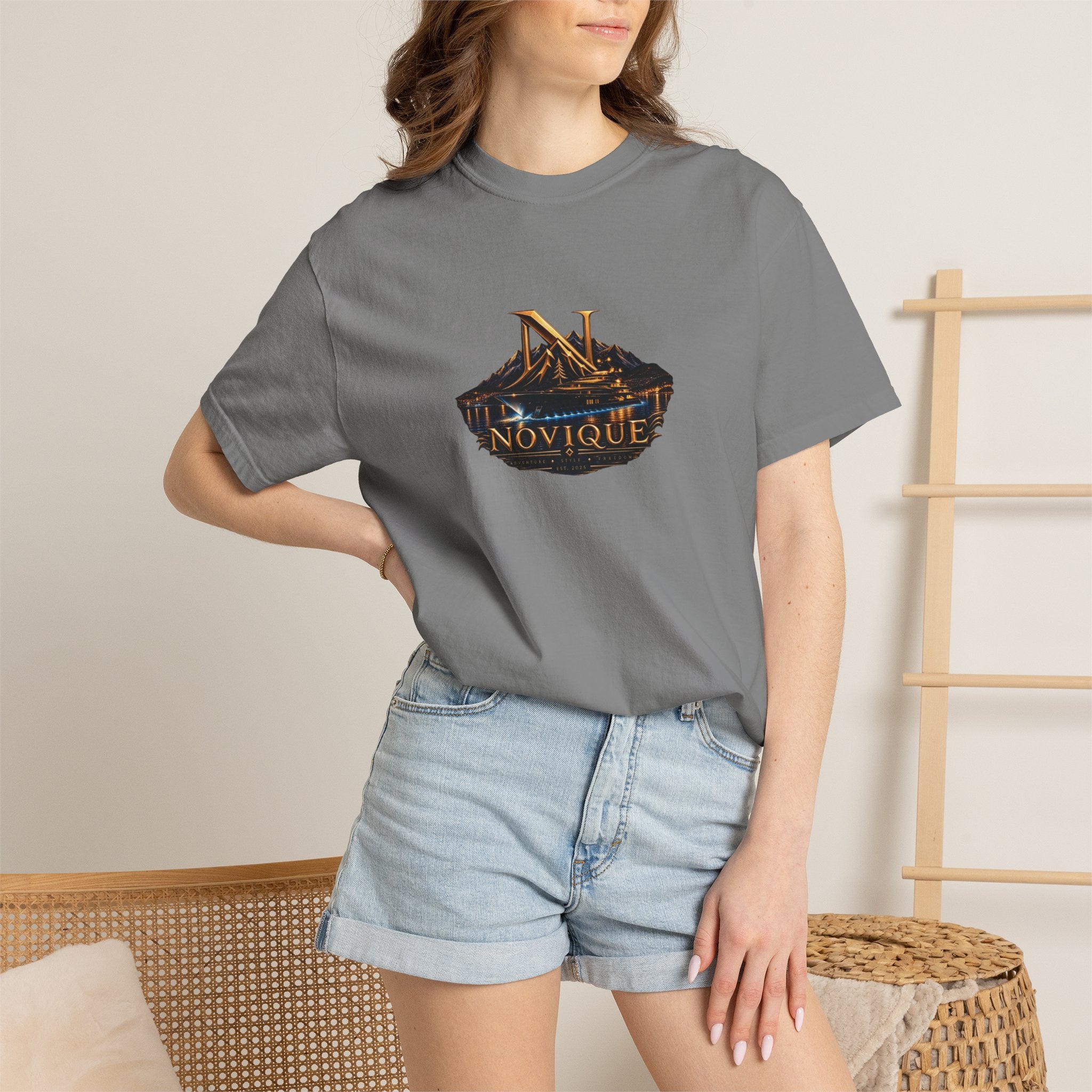 Novique Yacht T-Shirt — Vintage Mountain Crest Graphic Tee