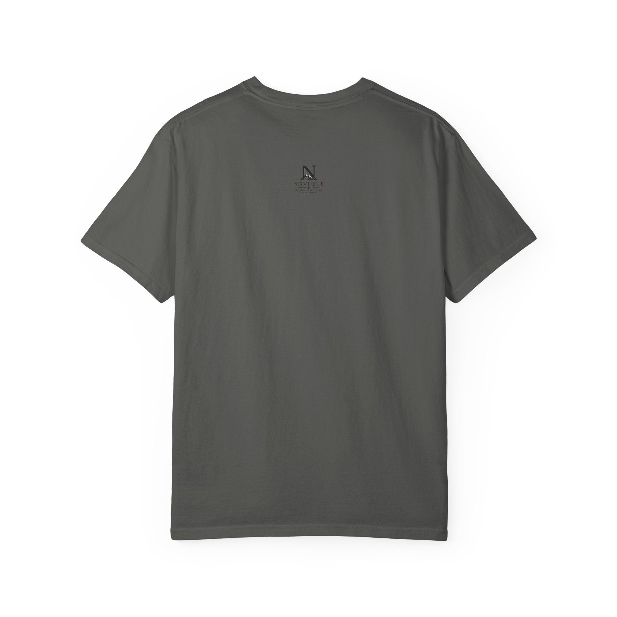Novique Yacht T-Shirt — Vintage Mountain Crest Graphic Tee