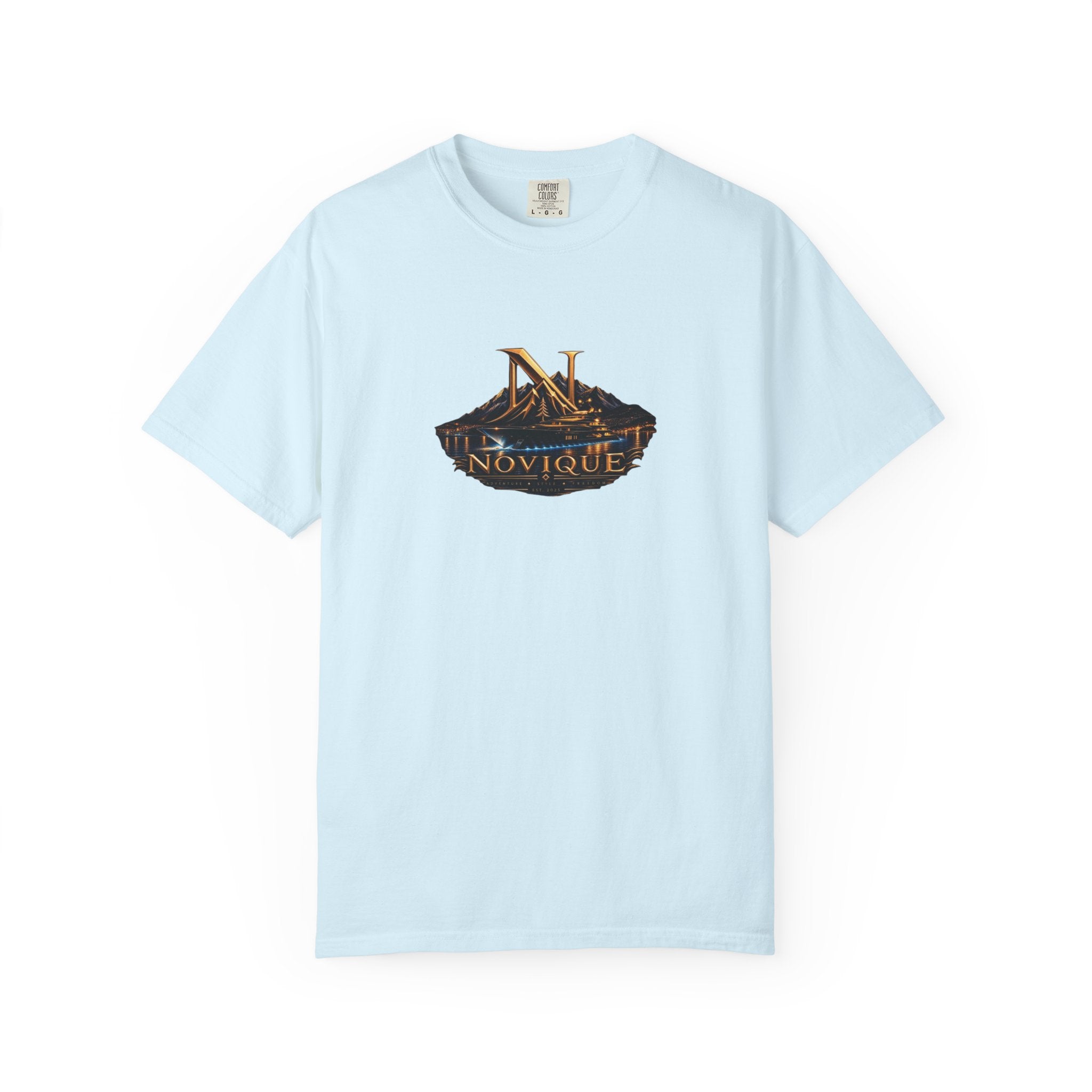 Novique Yacht T-Shirt — Vintage Mountain Crest Graphic Tee