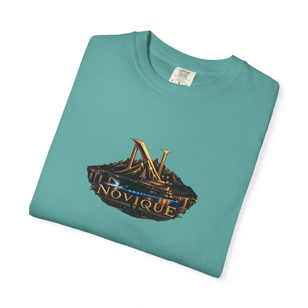 Novique Yacht T-Shirt — Vintage Mountain Crest Graphic Tee