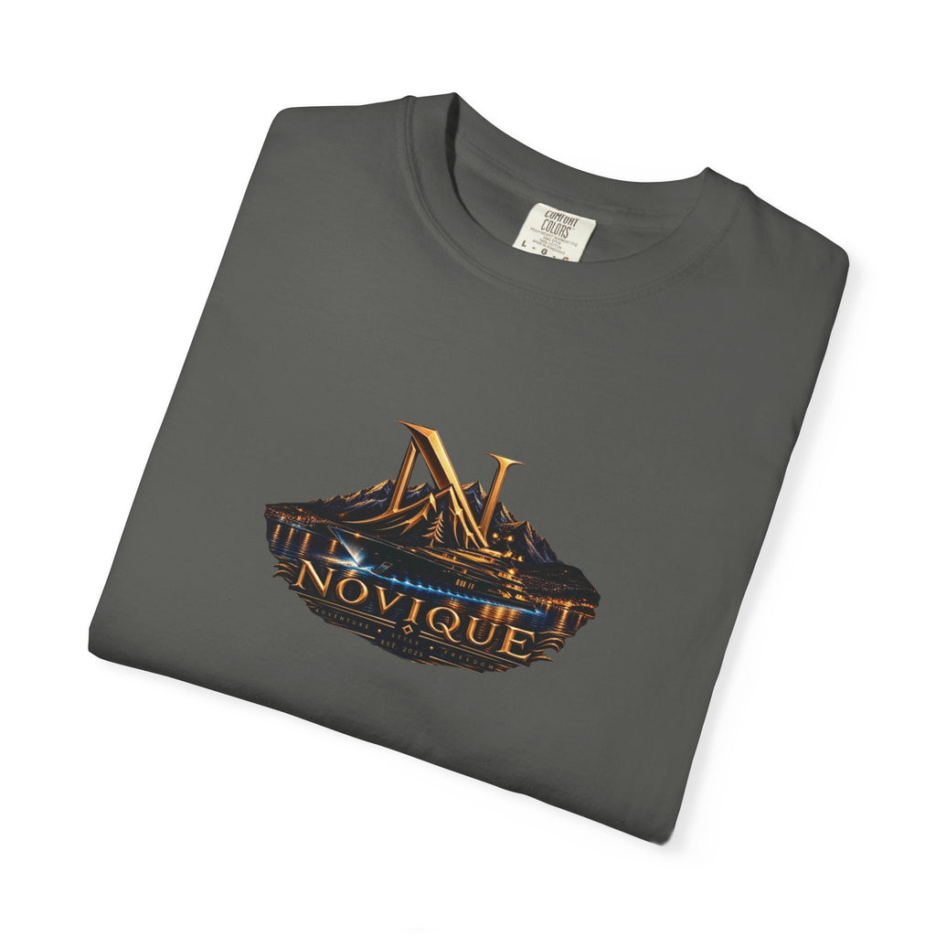 Novique Yacht T-Shirt — Vintage Mountain Crest Graphic Tee
