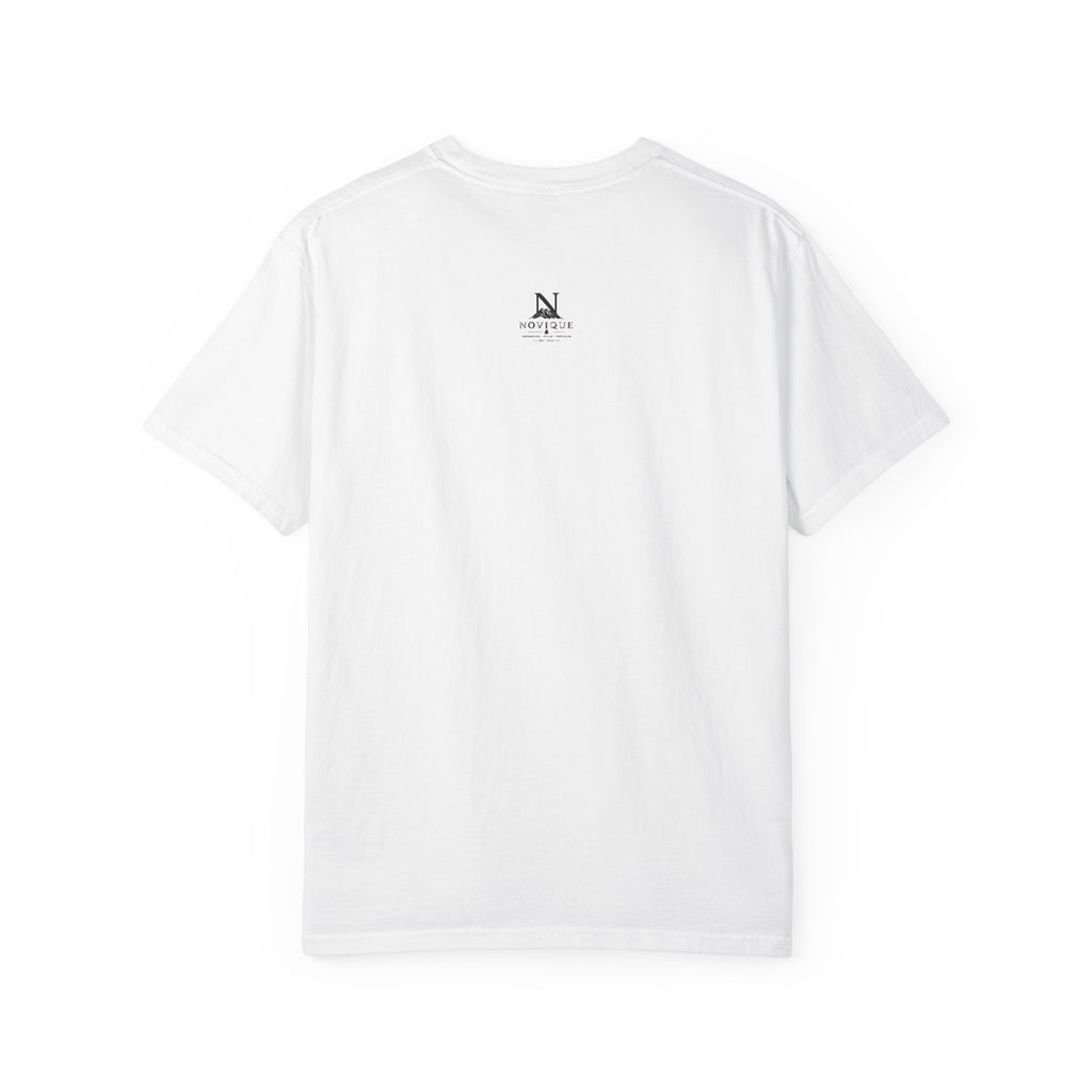Novique Yacht T-Shirt — Vintage Mountain Crest Graphic Tee
