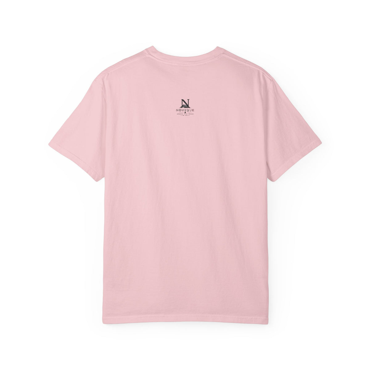 Novique Yacht T-Shirt — Vintage Mountain Crest Graphic Tee