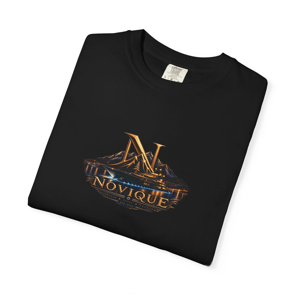 Novique Yacht T-Shirt — Vintage Mountain Crest Graphic Tee