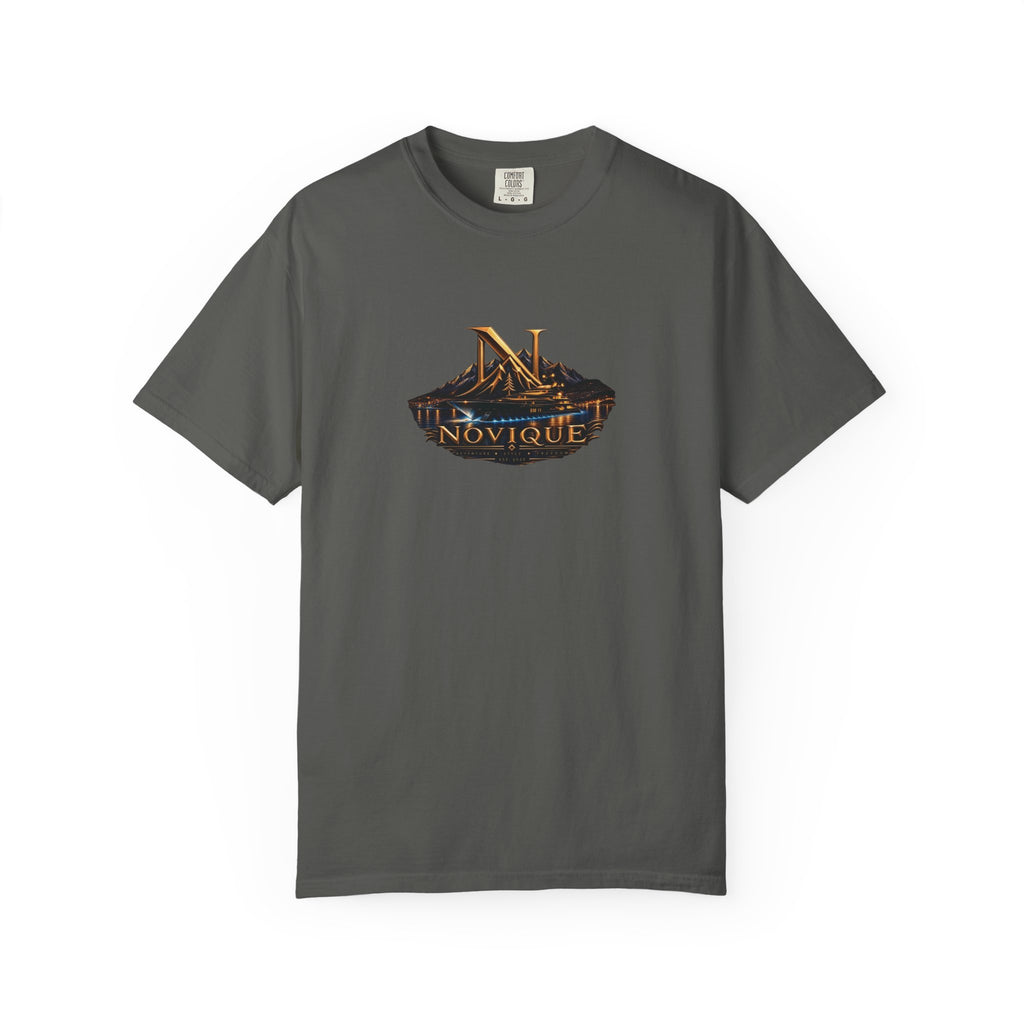 Novique Yacht T-Shirt — Vintage Mountain Crest Graphic Tee