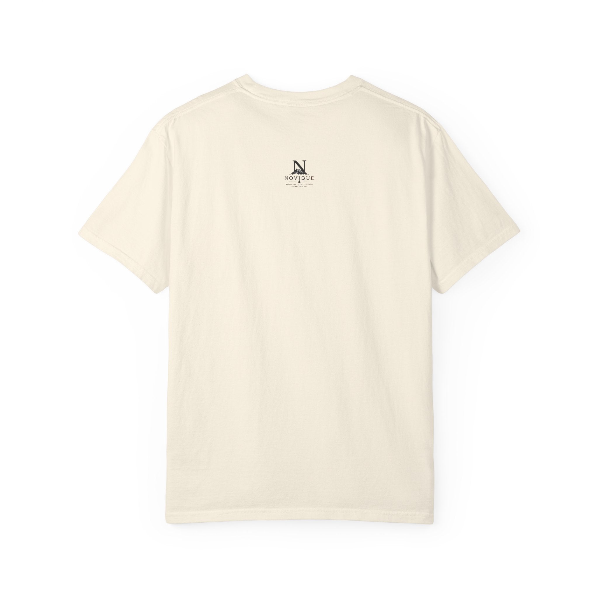 Novique Yacht T-Shirt — Vintage Mountain Crest Graphic Tee