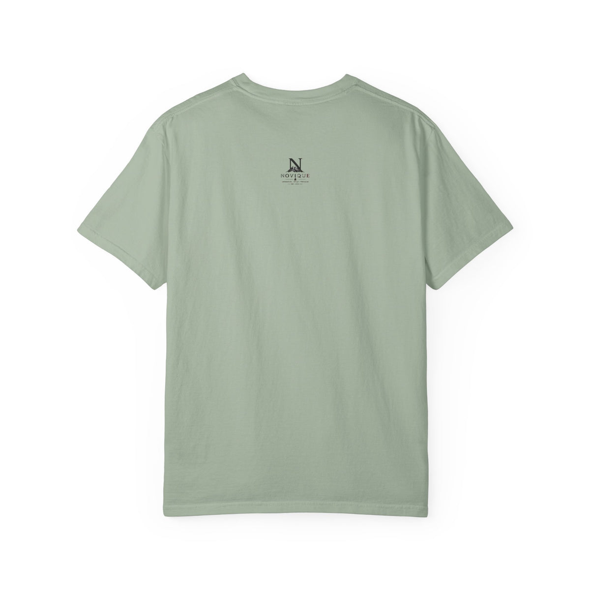 Novique Yacht T-Shirt — Vintage Mountain Crest Graphic Tee