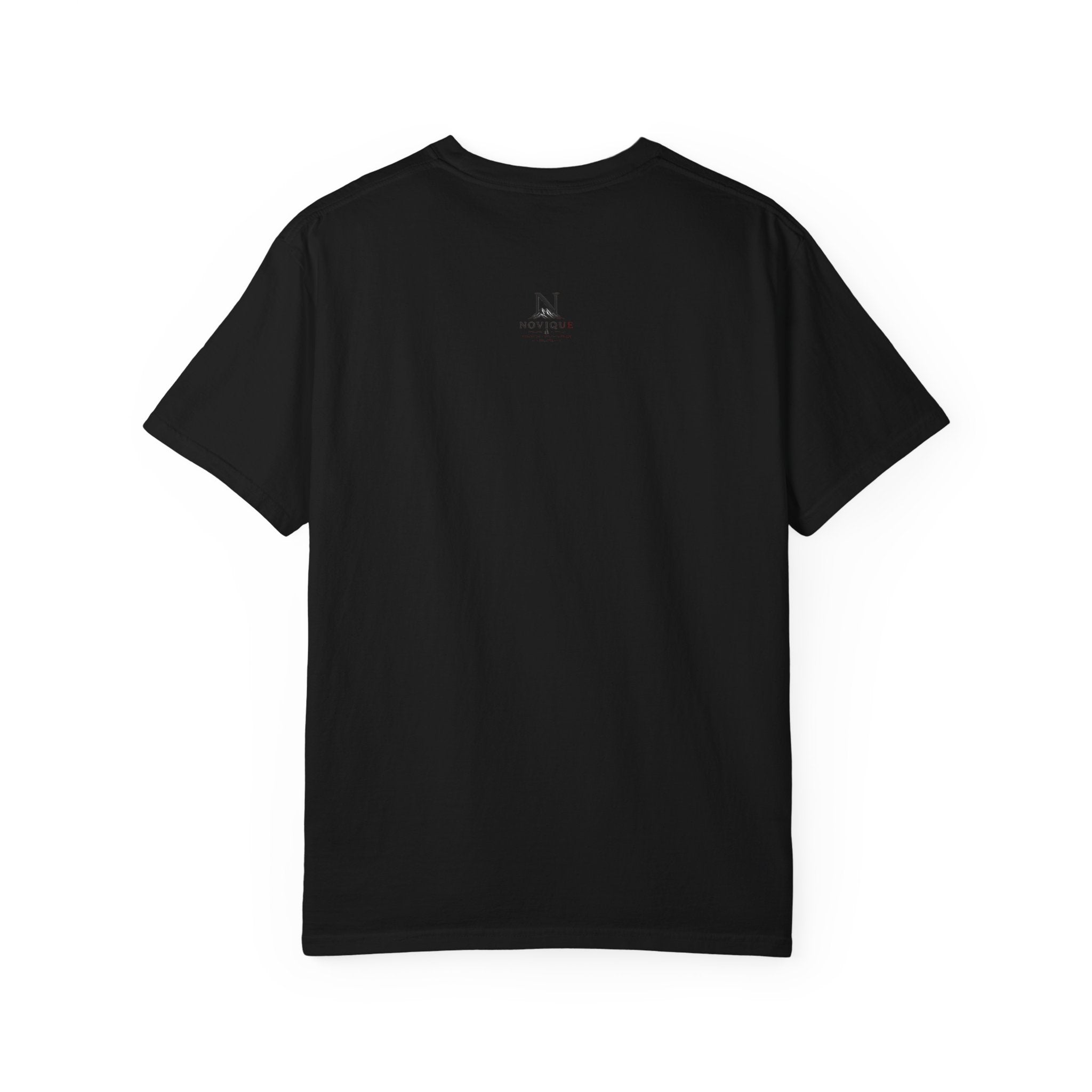 Novique Yacht T-Shirt — Vintage Mountain Crest Graphic Tee