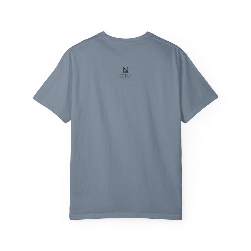 Novique Yacht T-Shirt — Vintage Mountain Crest Graphic Tee