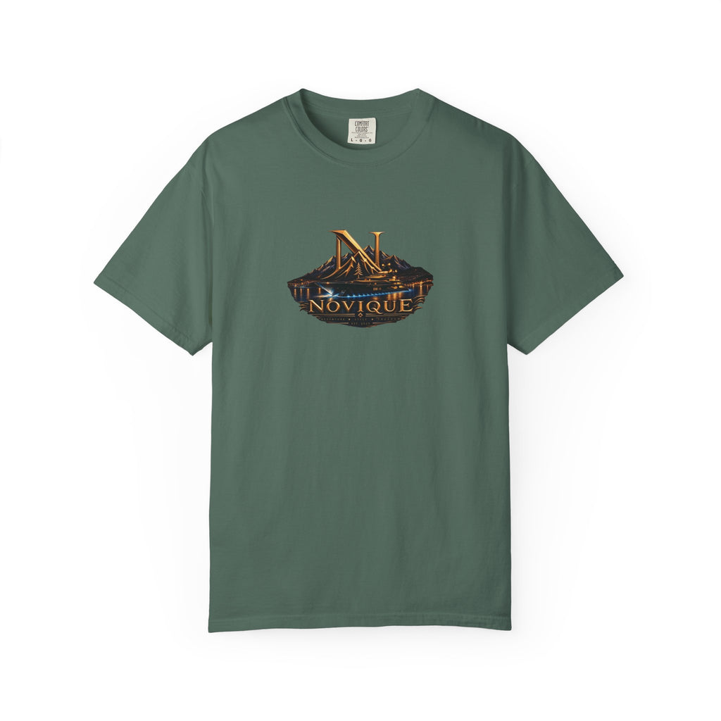 Novique Yacht T-Shirt — Vintage Mountain Crest Graphic Tee